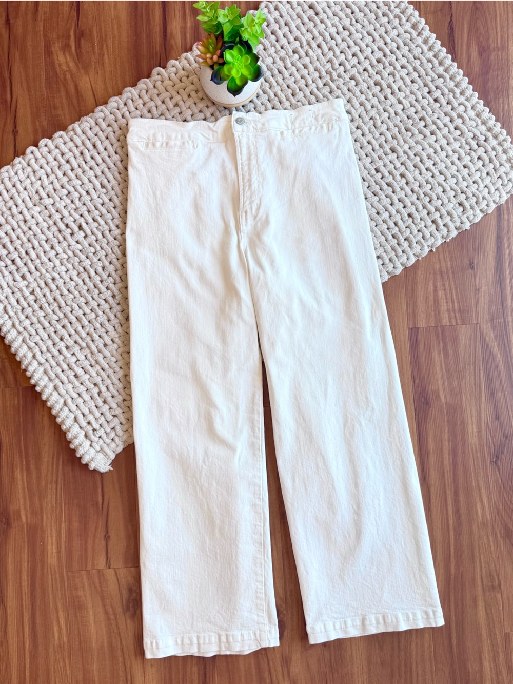 Madewell | The Emmett Wide-Leg Crop Jean Welt Pocket | Tile White | 29